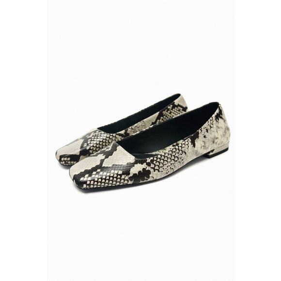 Like New- Zara Animal Print Leather Ballerinas Black and White - 37 - Picture 4 of 7